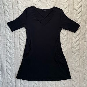🌼2 for $20🌼 Black Criss Cross Front T-Shirt Dress w/ Pockets